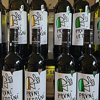 První letošní - Muller Thurgau + Chardonnay 2023 ANNOVINO LEDNICE